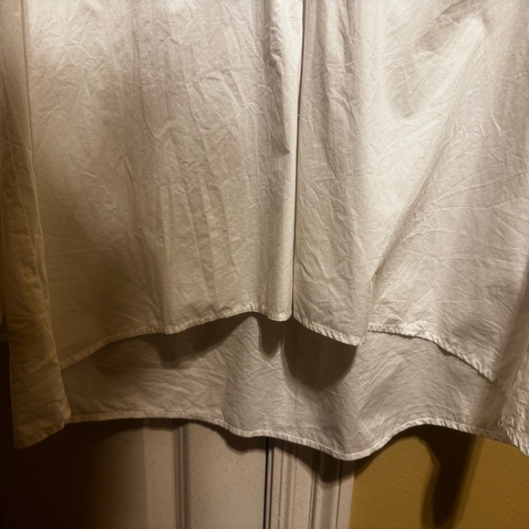 Ann Taylor Long Sleeve White Oversized Shirt Front Pockets Longer In Back Sz Sm - Picture 3 of 11